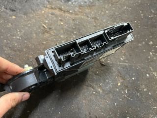 bontott AUDI A4 B6 Bal első Ablakemelő Motor