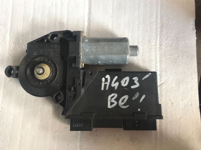 bontott AUDI A4 B6 Bal első Ablakemelő Motor