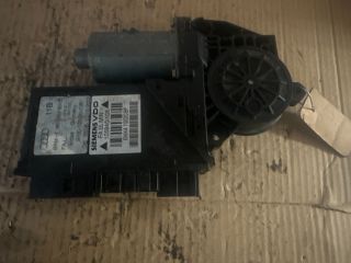 bontott AUDI A4 B6 Bal első Ablakemelő Motor