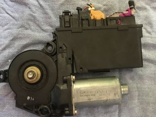 bontott AUDI A4 B6 Bal első Ablakemelő Szerkezet (Elektromos)