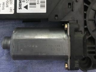 bontott AUDI A4 B6 Bal első Ablakemelő Szerkezet (Elektromos)