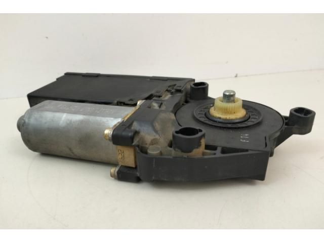 bontott AUDI A4 B6 Bal első Ablakemelő Szerkezet (Elektromos)