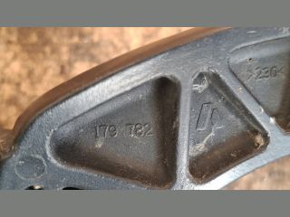 bontott AUDI A4 B6 Bal első Ablaktörlő Kar