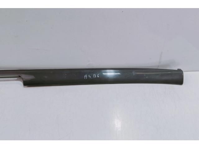 bontott AUDI A4 B6 Bal első Ajtó Díszléc