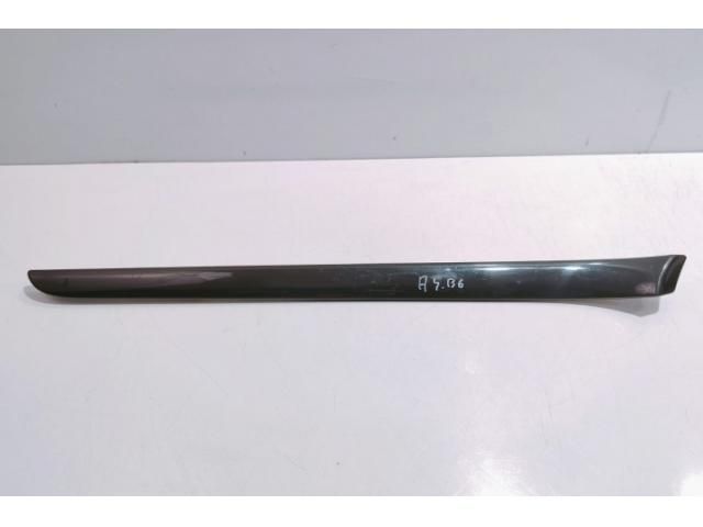 bontott AUDI A4 B6 Bal első Ajtó Díszléc