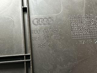 bontott AUDI A4 B6 Bal első Ajtó Kárpit