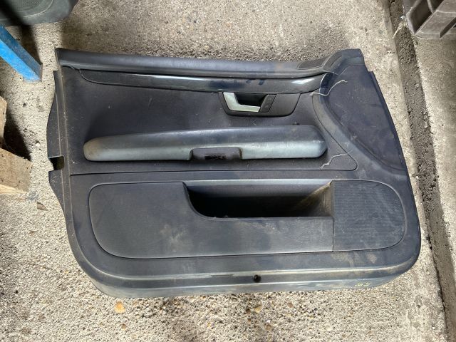 bontott AUDI A4 B6 Bal első Ajtó Kárpit