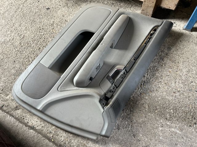 bontott AUDI A4 B6 Bal első Ajtó Kárpit