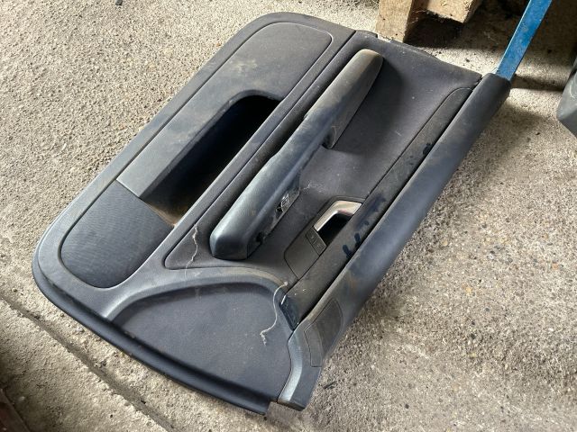 bontott AUDI A4 B6 Bal első Ajtó Kárpit