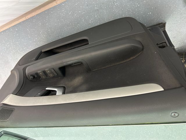 bontott AUDI A4 B6 Bal első Ajtó Kárpit