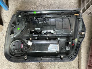 bontott AUDI A4 B6 Bal első Ajtó Kárpit