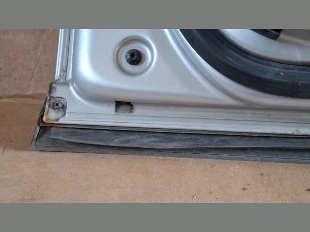 bontott AUDI A4 B6 Bal első Ajtó (Részeivel)