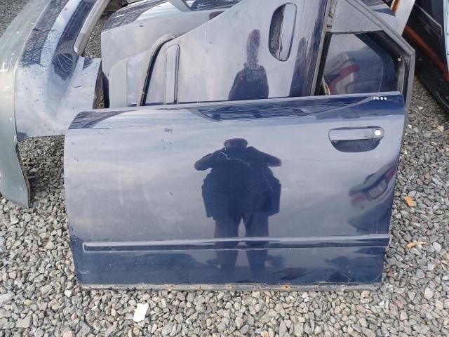 bontott AUDI A4 B6 Bal első Ajtó (Üres lemez)