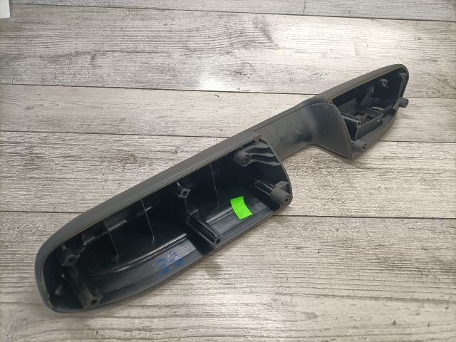 bontott AUDI A4 B6 Bal első Ajtóbehúzó