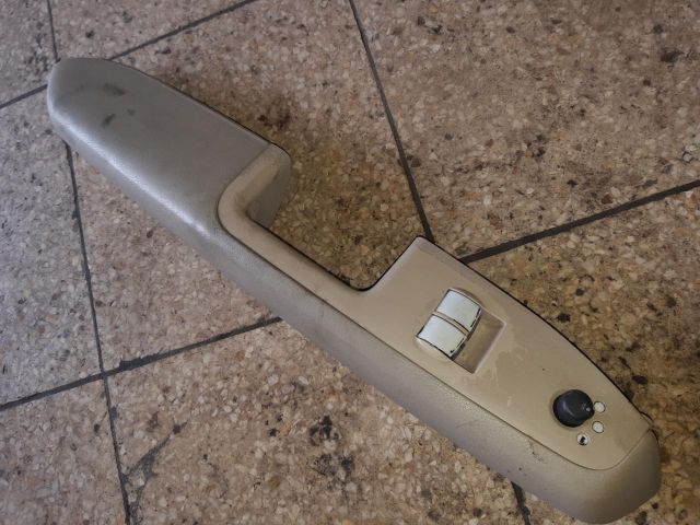 bontott AUDI A4 B6 Bal első Ajtóbehúzó