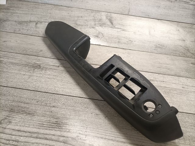 bontott AUDI A4 B6 Bal első Ajtóbehúzó