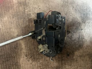 bontott AUDI A4 B6 Bal első Ajtózár