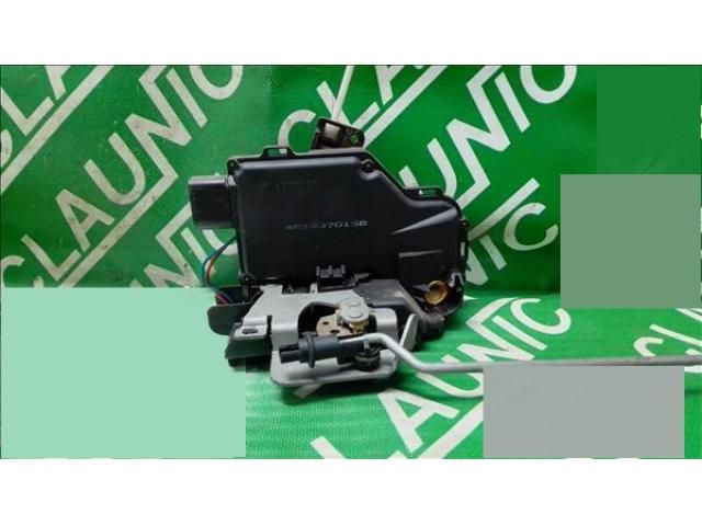 bontott AUDI A4 B6 Bal első Ajtózár