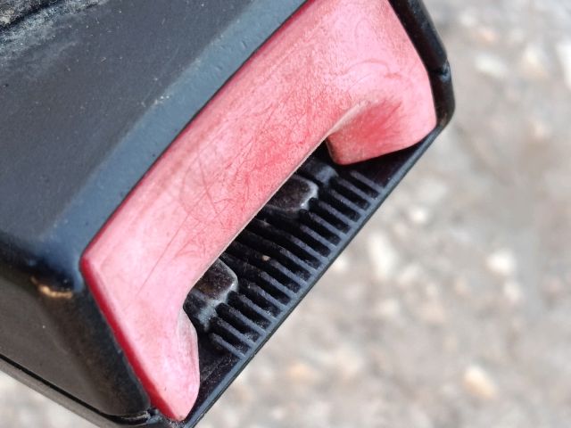 bontott AUDI A4 B6 Bal első Biztonsági Öv Csat