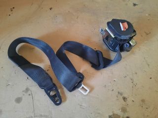 bontott AUDI A4 B6 Bal első Biztonsági Öv