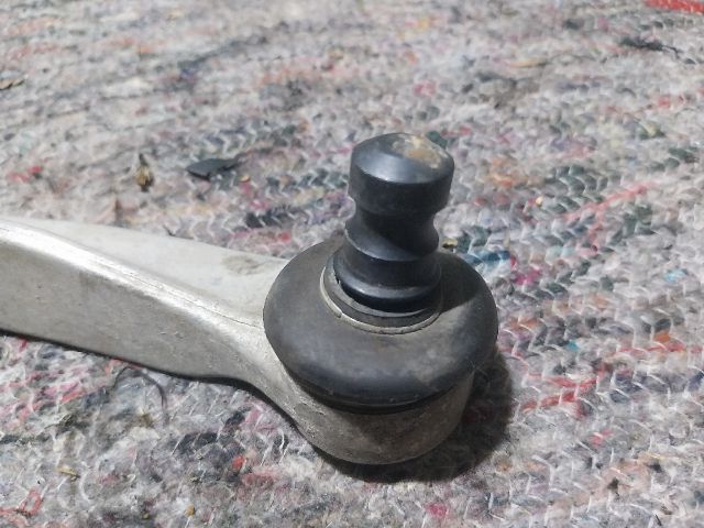 bontott AUDI A4 B6 Bal első Felső Lengőkar