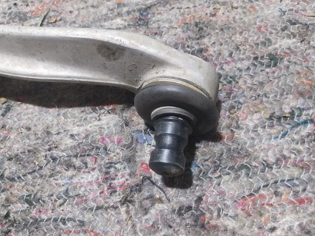 bontott AUDI A4 B6 Bal első Felső Lengőkar