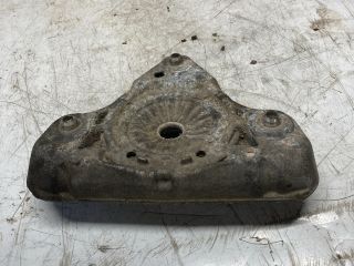 bontott AUDI A4 B6 Bal első Felső Rugótányér