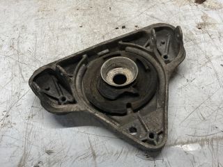 bontott AUDI A4 B6 Bal első Felső Rugótányér