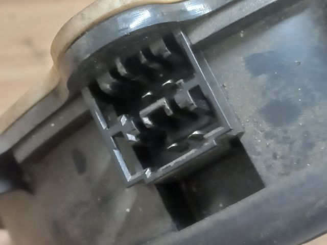 bontott AUDI A4 B6 Bal első Hangszóró