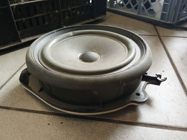 bontott AUDI A4 B6 Bal első Hangszóró