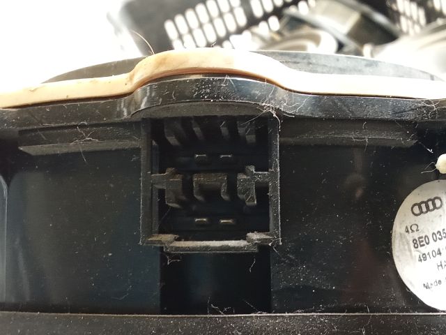 bontott AUDI A4 B6 Bal első Hangszóró