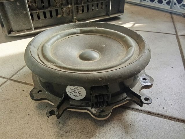 bontott AUDI A4 B6 Bal első Hangszóró