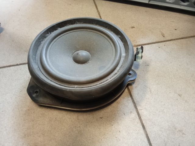bontott AUDI A4 B6 Bal első Hangszóró