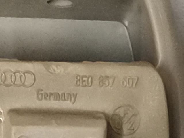 bontott AUDI A4 B6 Bal első Kapaszkodó (Felső)