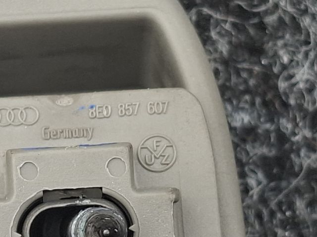 bontott AUDI A4 B6 Bal első Kapaszkodó (Felső)