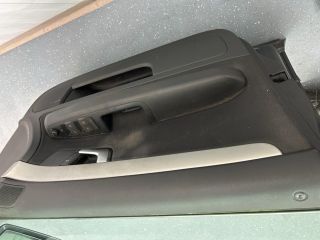 bontott AUDI A4 B6 Bal első Kilincs Bowden