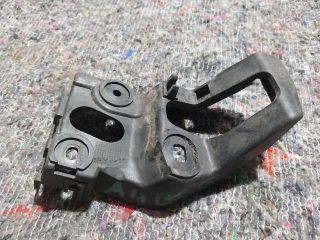 bontott AUDI A4 B6 Bal első Küszöb Tartó