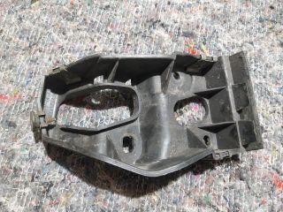 bontott AUDI A4 B6 Bal első Küszöb Tartó