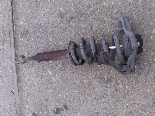 bontott AUDI A4 B6 Bal első Lengéscsillapító