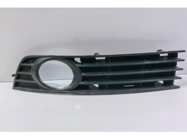 bontott AUDI A4 B6 Bal első Lökhárító Vakborítás