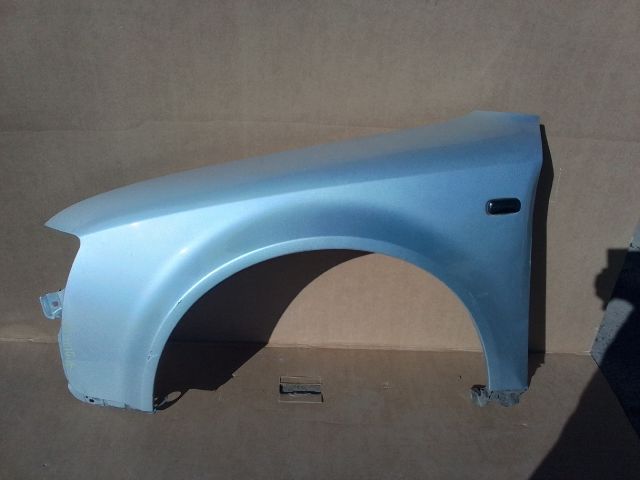 bontott AUDI A4 B6 Bal első Sárvédő