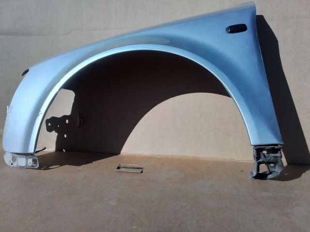 bontott AUDI A4 B6 Bal első Sárvédő