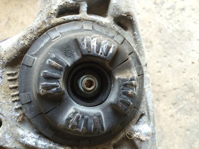 bontott AUDI A4 B6 Bal első Torony