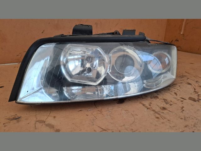 bontott AUDI A4 B6 Bal Fényszóró