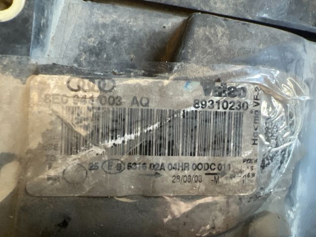 bontott AUDI A4 B6 Bal Fényszóró