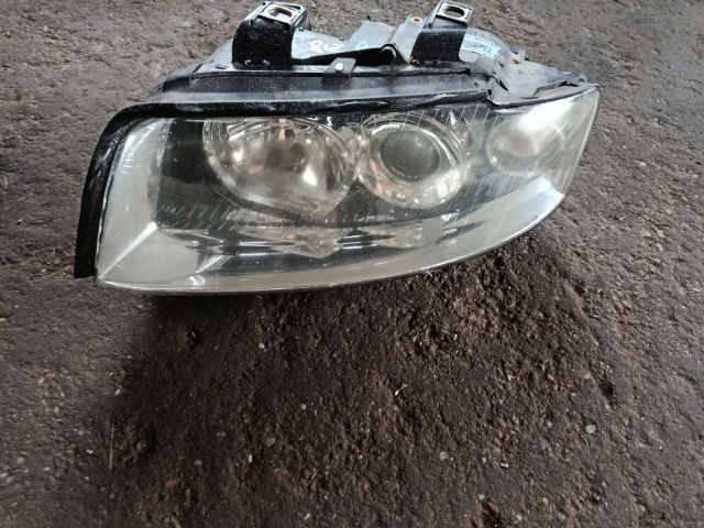 bontott AUDI A4 B6 Bal Fényszóró