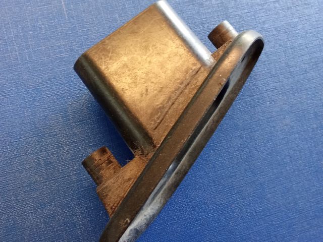 bontott AUDI A4 B6 Bal Fényszórómosó Fedél