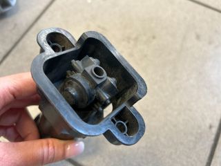 bontott AUDI A4 B6 Bal Fényszórómosó Fúvóka