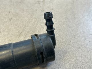 bontott AUDI A4 B6 Bal Fényszórómosó Fúvóka