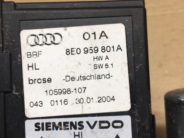 bontott AUDI A4 B6 Bal hátsó Ablakemelő Motor